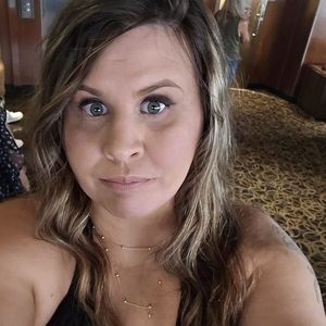 Meet your Posher, Gloria